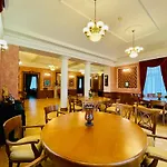 Zamek Berchtold 3* Strančice