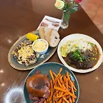 Zamek Berchtold 호텔 3*