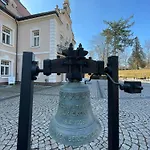 Zamek Berchtold 호텔