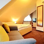 Zámek Berchtold Hotel 3*