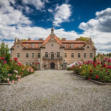 Zamek Berchtold Strančice