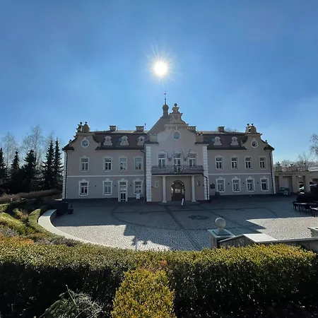 Zamek Berchtold 호텔 3*
