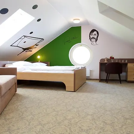 Hotel Zamek Berchtold Strancice