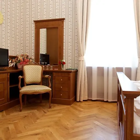Zamek Berchtold Hotell