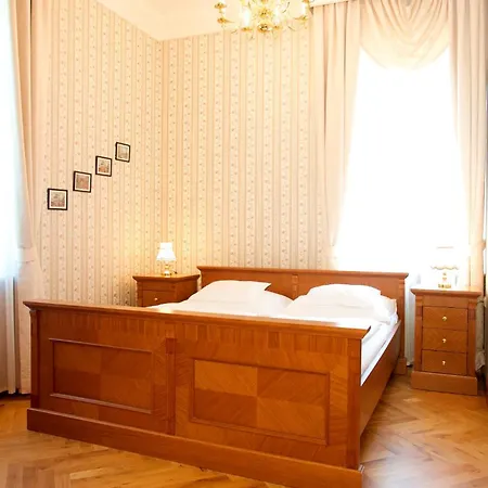 Hotell Zamek Berchtold 3*
