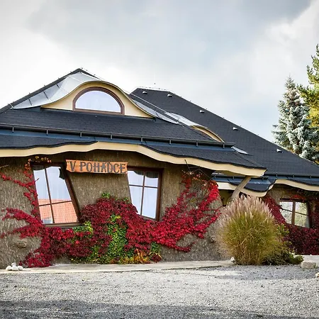 Zamek Berchtold 3* Strančice