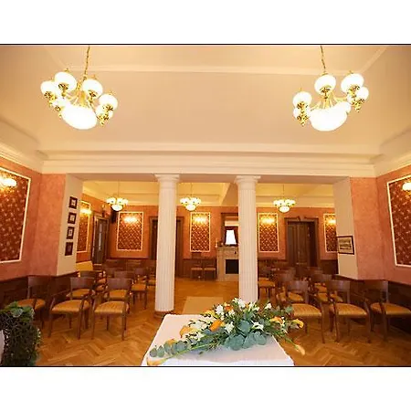 Zamek Berchtold 3*
