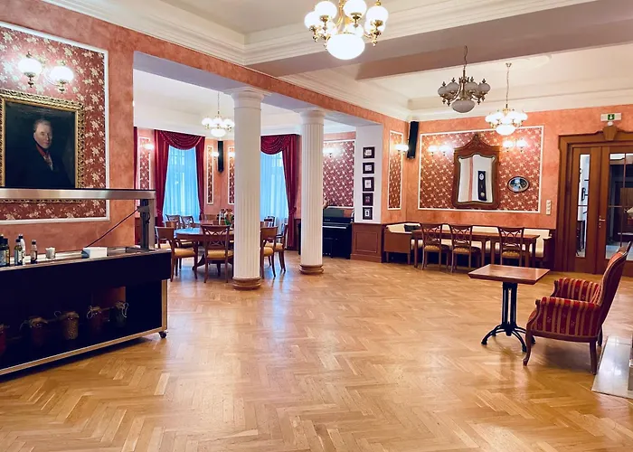 Zamek Berchtold Hotel Strančice