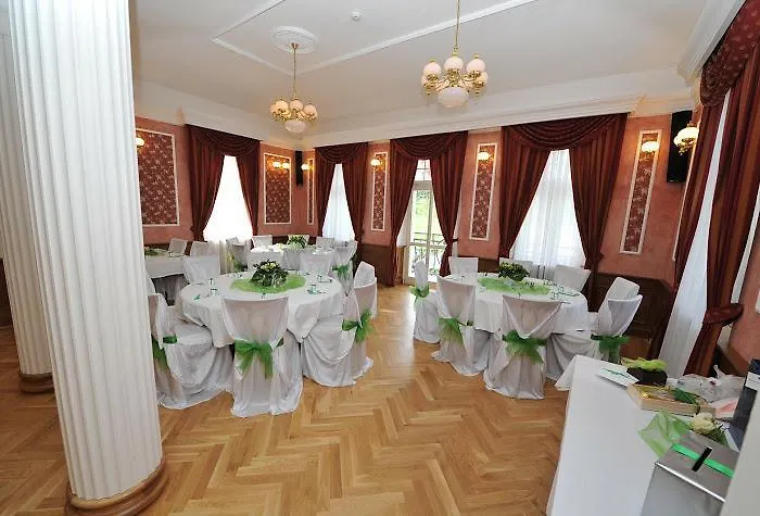 Hotell Zamek Berchtold